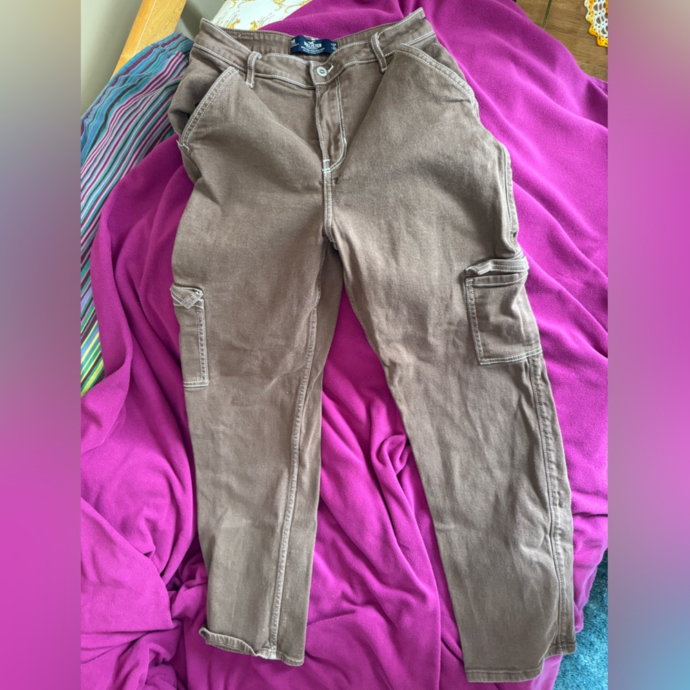 Hollister Brown Cargo Pants ultra high-rise dad jean